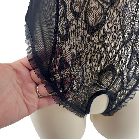 Black Lace Open Bra Open Crotch Sexy Lingerie Costume Lingerie Womens Size Small - Picture 3 of 7
